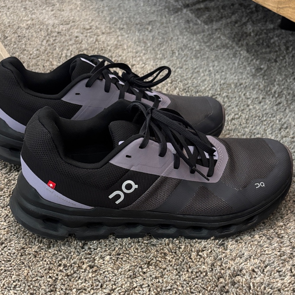 On Running Men's Black and Gray Athletic Shoes
